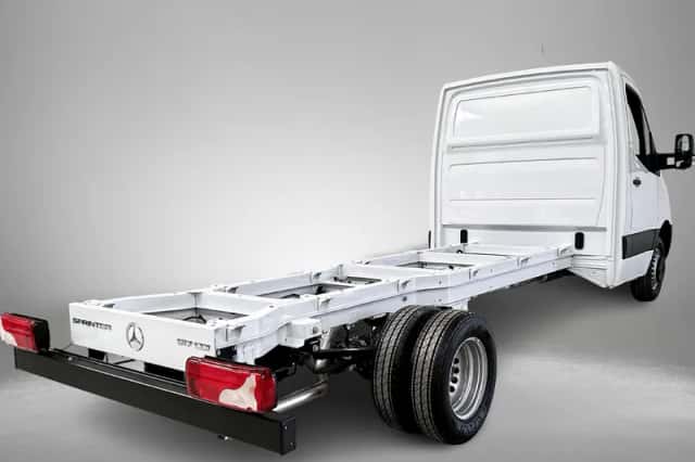 Mercedes-Benz Sprinter (2026) thumbnail 2