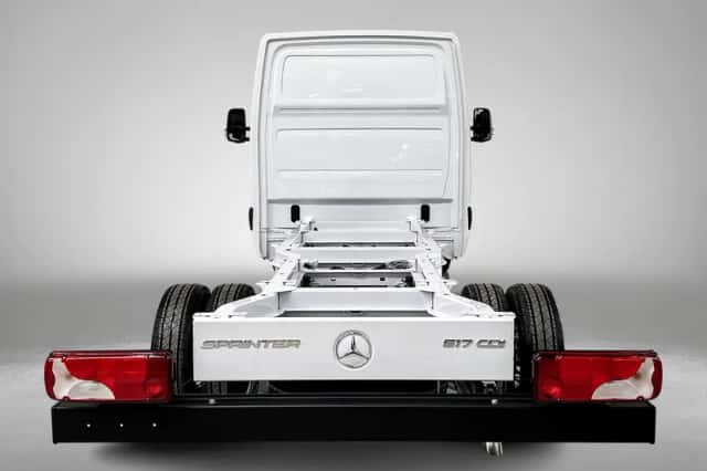 Mercedes-Benz Sprinter (2026) thumbnail 5