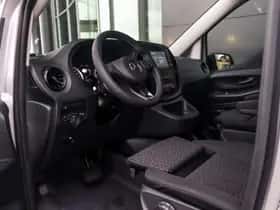 Mercedes-Benz eVito (2025) thumbnail 4