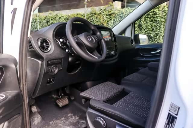 Mercedes-Benz eVito (2025) thumbnail 3