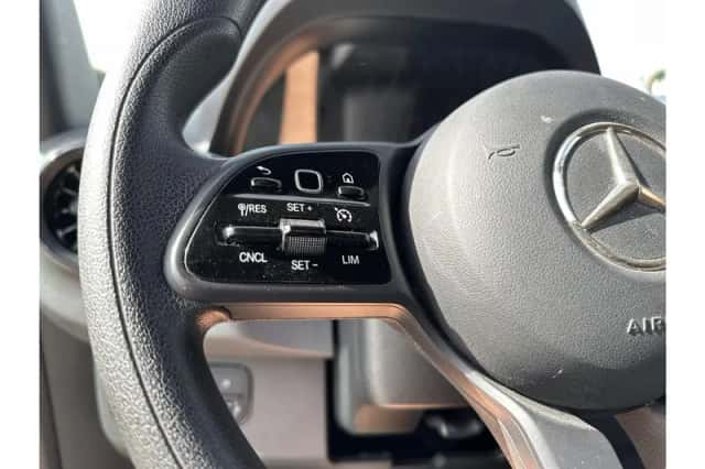Mercedes-Benz Sprinter (2021) thumbnail 5