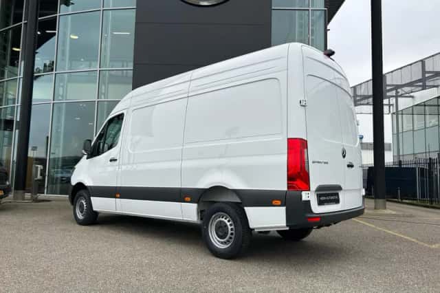 Mercedes-Benz Sprinter (2026) thumbnail 5