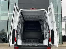 Mercedes-Benz Sprinter (2026) thumbnail 8