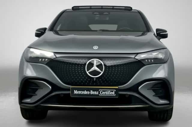 Mercedes-Benz EQE (2023) thumbnail 5