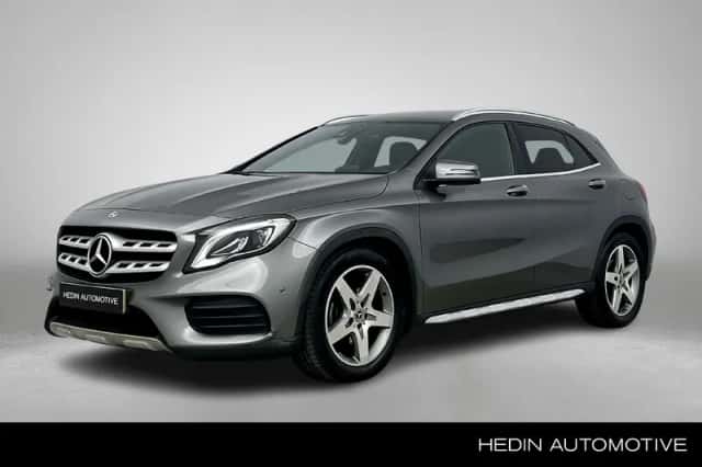 Mercedes-Benz GLA (2019) thumbnail 1
