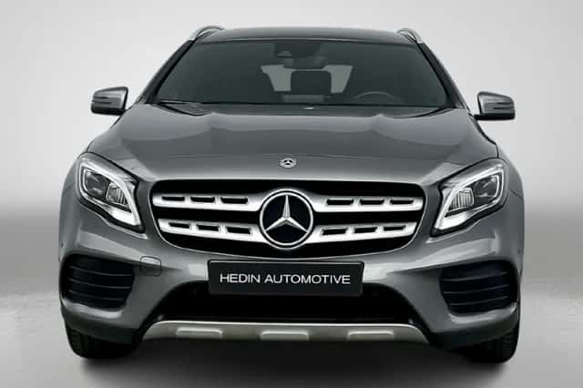 Mercedes-Benz GLA (2019) thumbnail 5