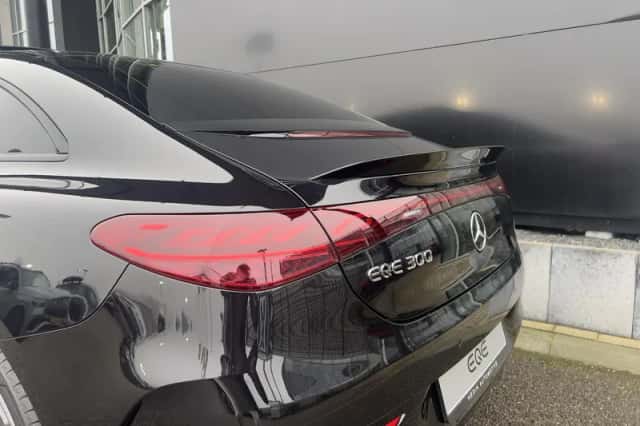 Mercedes-Benz EQE (2025) thumbnail 5
