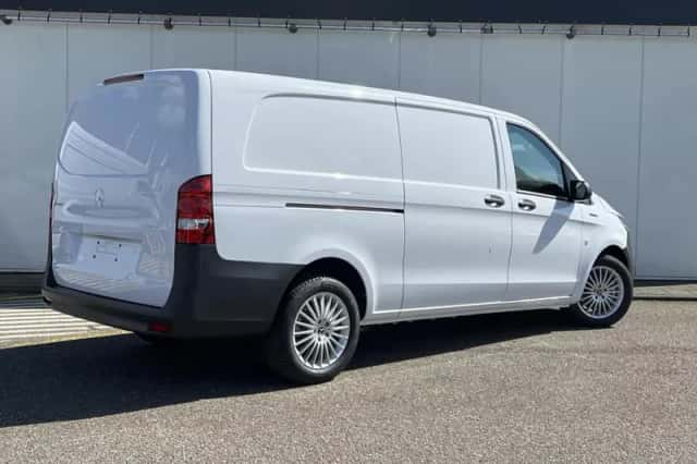 Mercedes-Benz eVito (2026) thumbnail 3