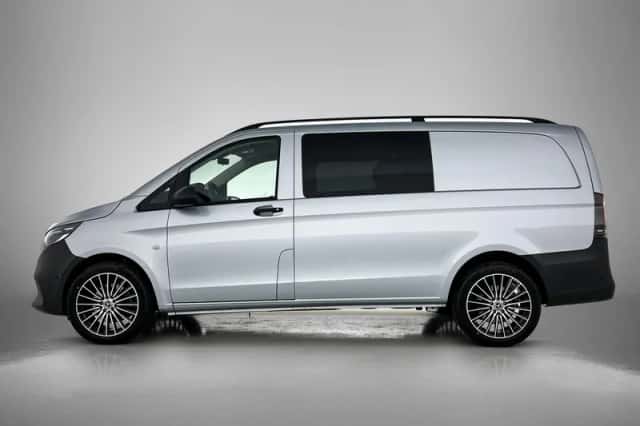 Mercedes-Benz Vito (2024) thumbnail 2