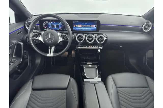 Mercedes-Benz CLA-Klasse (2024) thumbnail 3