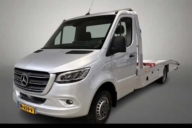 Mercedes-Benz Sprinter (2019) thumbnail 1