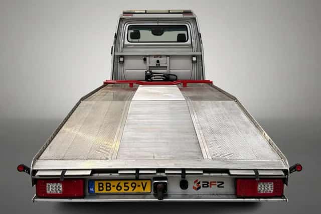 Mercedes-Benz Sprinter (2019) thumbnail 5