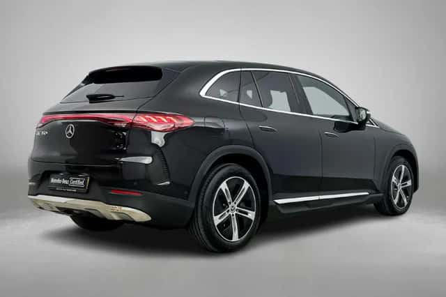 Mercedes-Benz EQE (2024) thumbnail 2