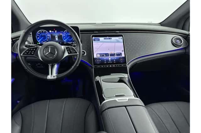 Mercedes-Benz EQE (2024) thumbnail 3