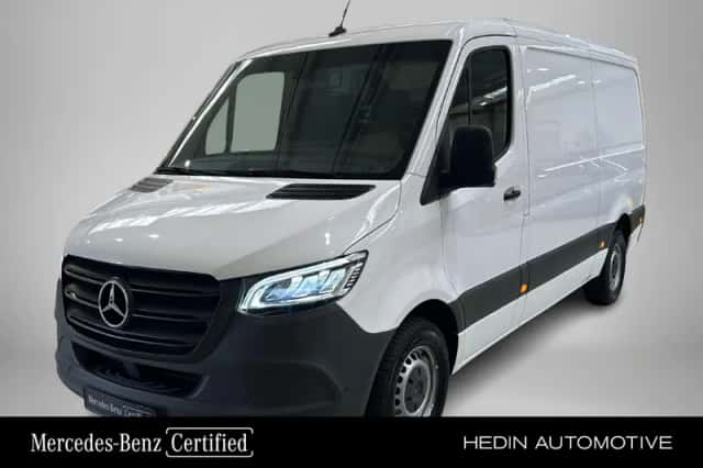 Mercedes-Benz Sprinter (2022) thumbnail 1