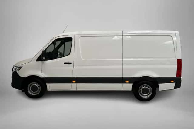 Mercedes-Benz Sprinter (2022) thumbnail 4