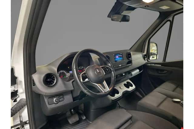 Mercedes-Benz Sprinter (2022) thumbnail 6