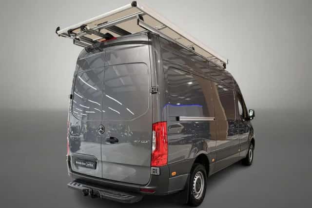 Mercedes-Benz Sprinter (2024) thumbnail 4