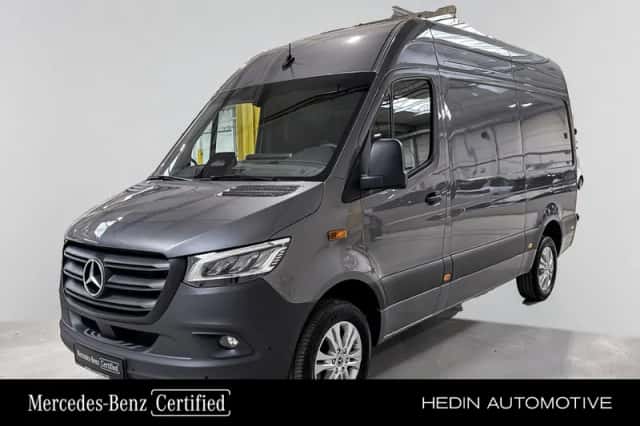 Mercedes-Benz Sprinter (2024) thumbnail 1