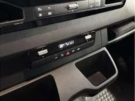 Mercedes-Benz Sprinter (2024) thumbnail 18