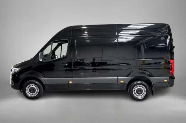 Mercedes-Benz Sprinter (2024) thumbnail 4