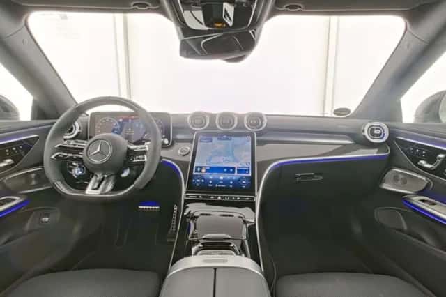 Mercedes-Benz CLE (2025) thumbnail 3