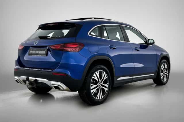 Mercedes-Benz GLA (2024) thumbnail 2