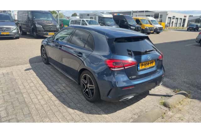 Mercedes-Benz A-Klasse (2022) thumbnail 3