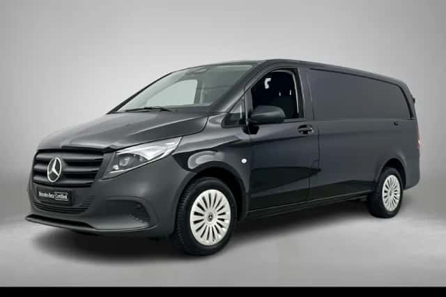 Mercedes-Benz Vito (2024) thumbnail 1