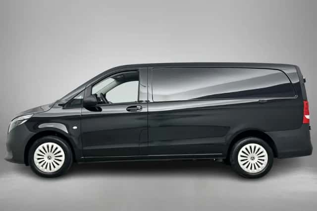 Mercedes-Benz Vito (2024) thumbnail 5