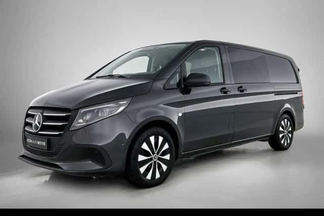 Mercedes-Benz Vito (2024) thumbnail 1