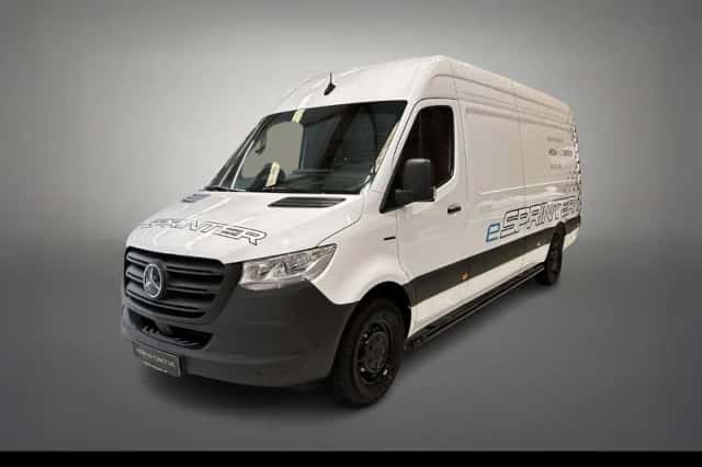 Mercedes-Benz eSprinter (2025) thumbnail 1
