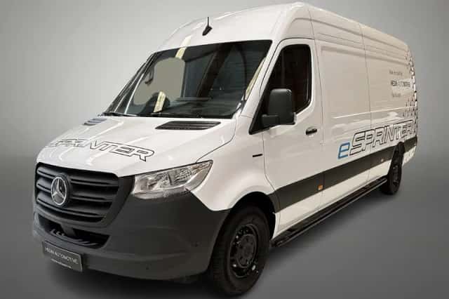 Mercedes-Benz eSprinter (2025) thumbnail 2