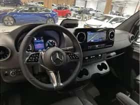 Mercedes-Benz eSprinter (2025) thumbnail 27