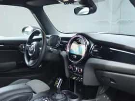 MINI Electric (2023) thumbnail 12