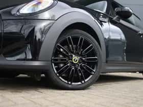 MINI Electric (2023) thumbnail 22
