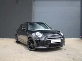 MINI Electric (2023) thumbnail 4