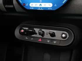 MINI Cooper (2025) thumbnail 19