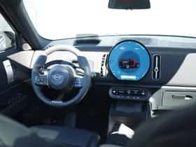 MINI Countryman (2026) thumbnail 16