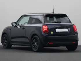 MINI Electric (2023) thumbnail 13