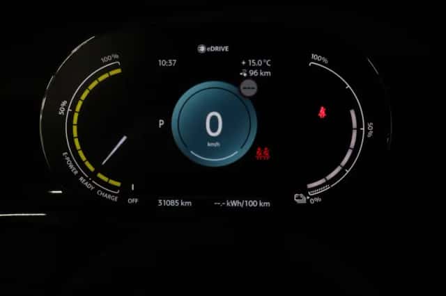 MINI Electric (2023) thumbnail 3