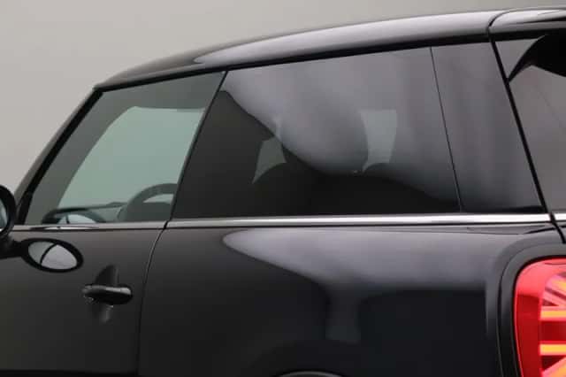 MINI Electric (2023) thumbnail 4