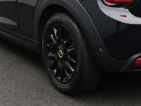 MINI Electric (2023) thumbnail 5