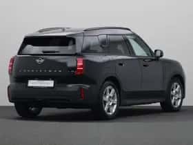 MINI Countryman (2025) thumbnail 2
