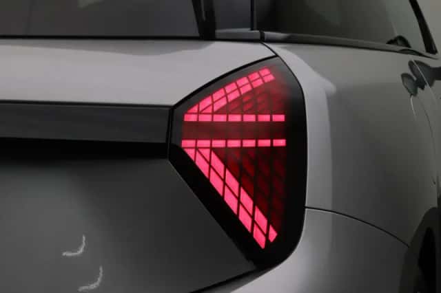 MINI Electric (2026) thumbnail 6