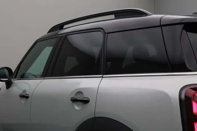 MINI Countryman (2022) thumbnail 4