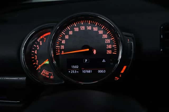 MINI Clubman (2018) thumbnail 3