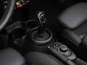 MINI Cooper S (2023) thumbnail 16