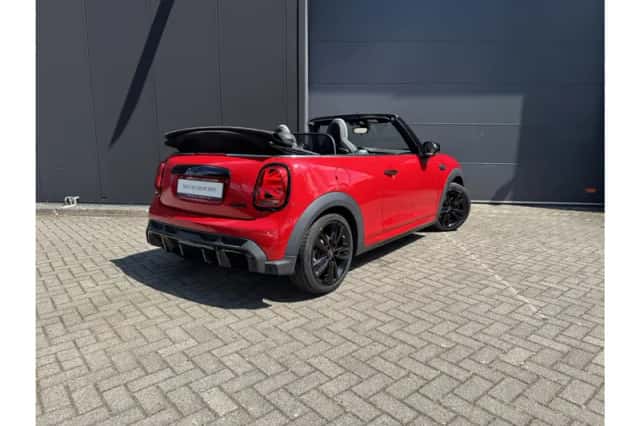 MINI Cooper (2021) thumbnail 2