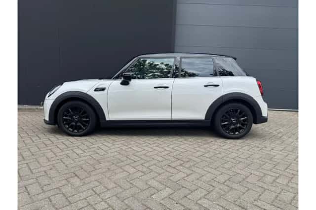 MINI 5-Deurs (2023) thumbnail 4